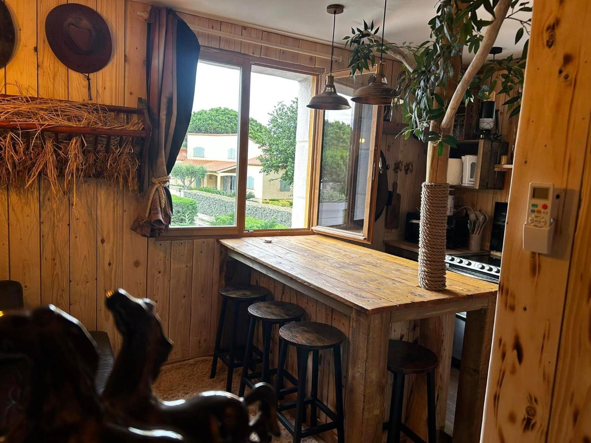 Les Chambres De Paulette A Theme Le Ranch Sainte-Marie-la-Mer Zewnętrze zdjęcie
