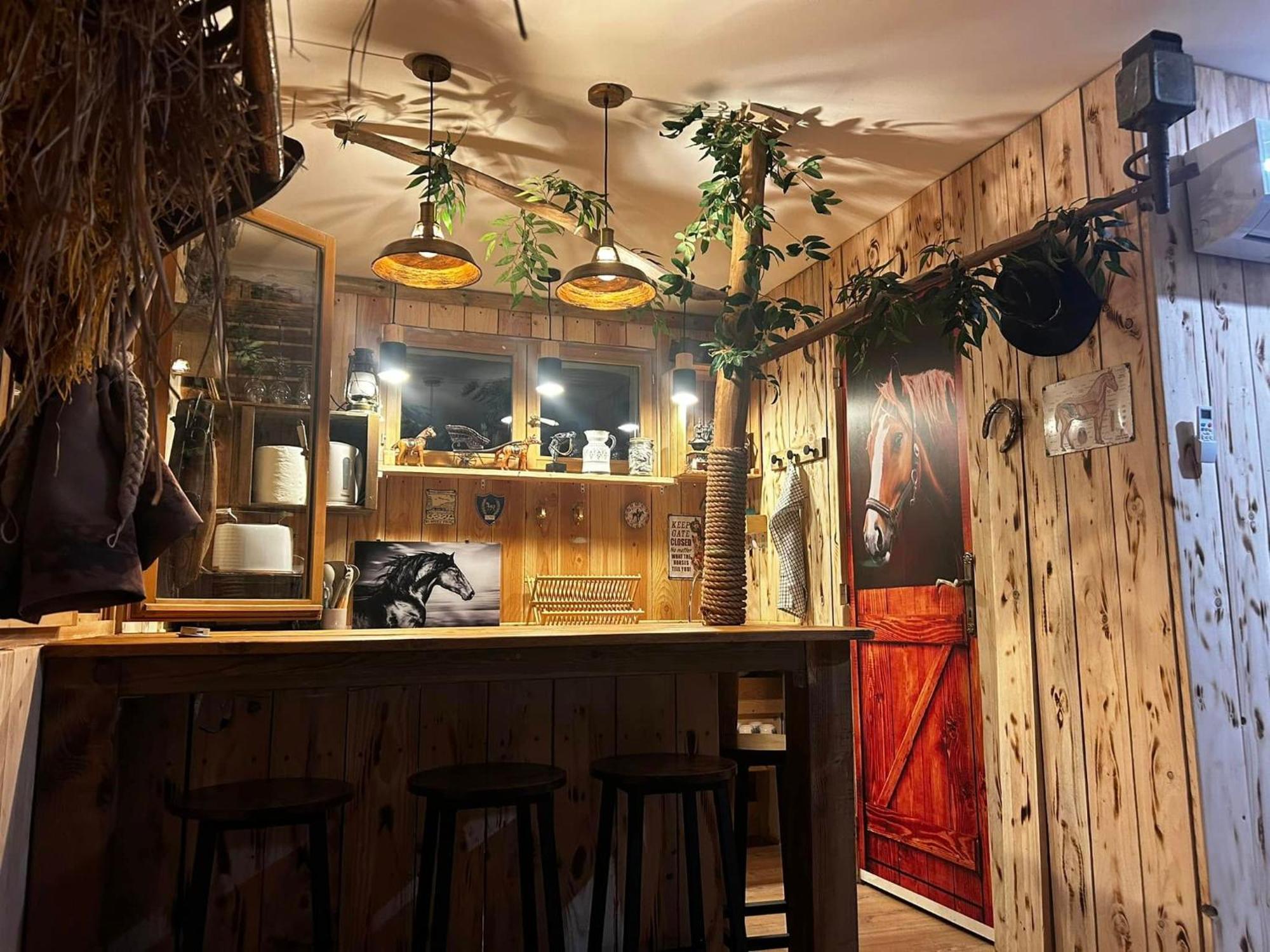 Les Chambres De Paulette A Theme Le Ranch Sainte-Marie-la-Mer Zewnętrze zdjęcie