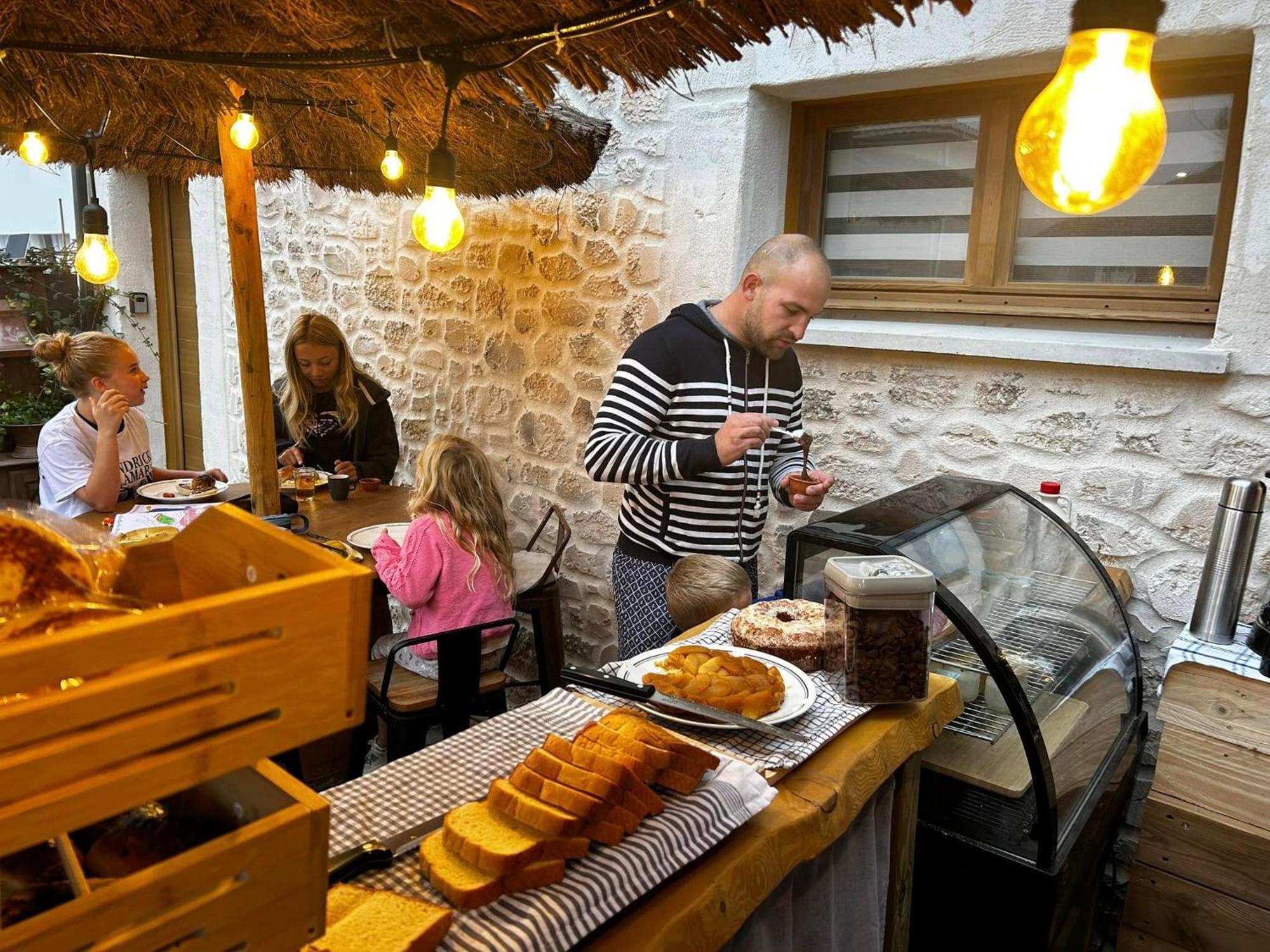 Les Chambres De Paulette A Theme Le Ranch Sainte-Marie-la-Mer Zewnętrze zdjęcie